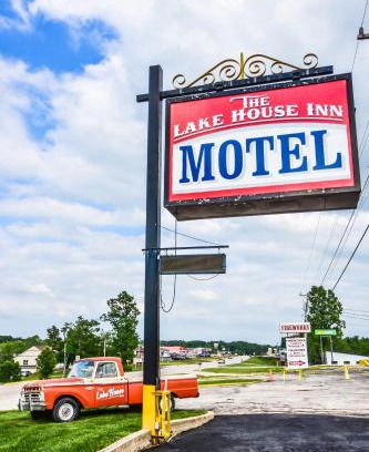 Laurie Hotel | Discover The Lake House Inn: Family-Friendly & Accessible