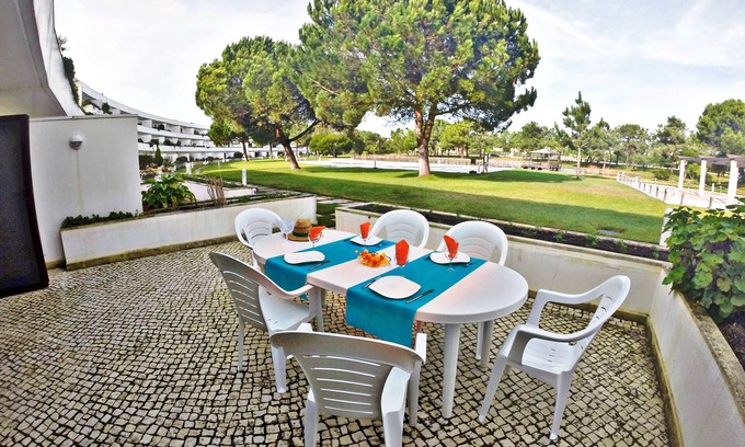 Carvalhal Apartment | Discover The Lake House - Soltróia: Pool & Family-Friendly