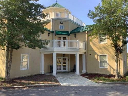 Joppa House | Discover The Lake House on Cherokee Ridge Golf Course