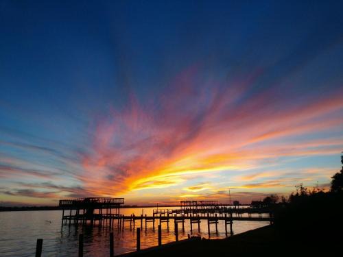 El Lago Bed & Breakfast | Exceptional Beacon Hill Bed and Breakfast for Your Stay