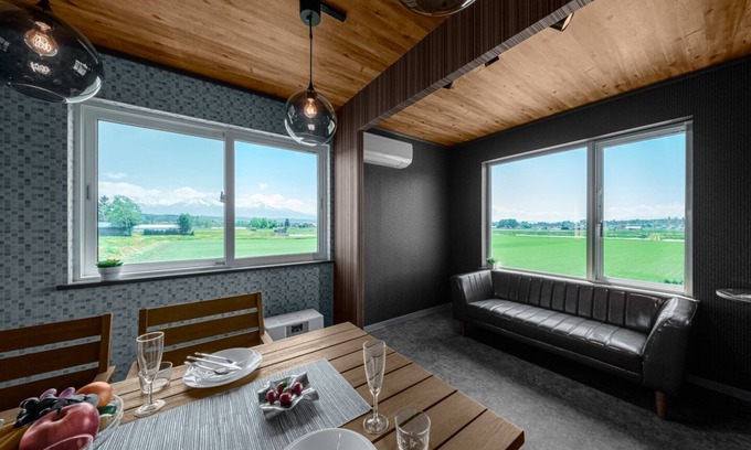 Sorachi-gun Villa | Discover The Landscape: Family-Friendly with Breakfast Included
