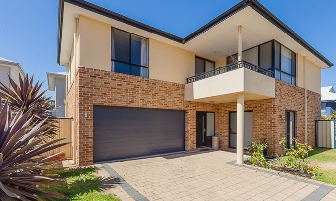 Doubleview House | Discover Ocean View Comfort at The Lane, Doubleview