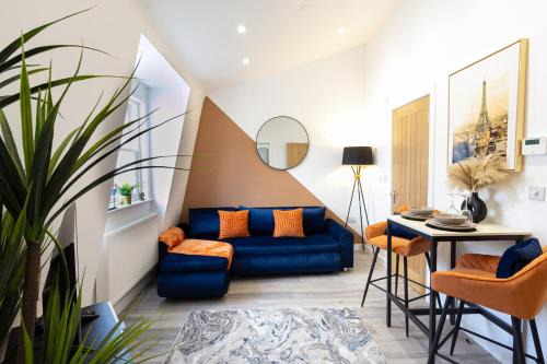 Brighton City Centre Apartment | Oceanfront Retreat at The Lanes Diamond - Family Friendly Stay