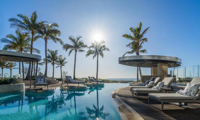 Surfers Paradise Hotel | Experience The Langham, Gold Coast with Oceanfront Relaxation