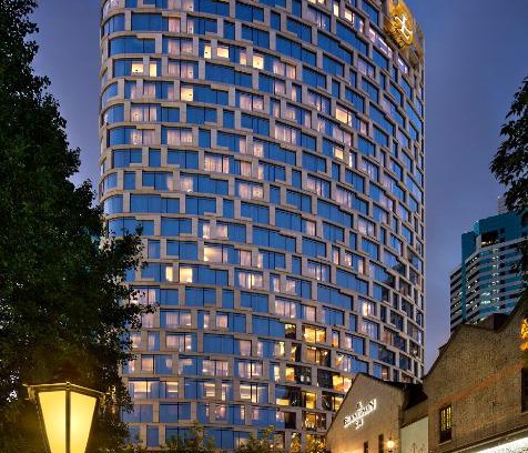 Downtown Shanghai Hotel | Elegant The Langham, Shanghai: Spa & Pool Retreat Awaits