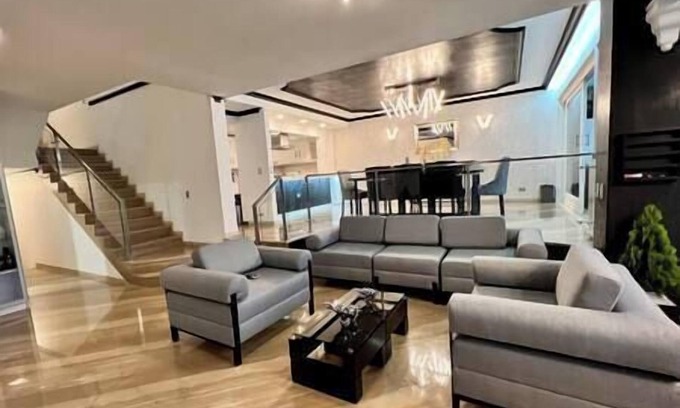 Las Lomas I Villa | The Las Palmas Mansion in El Poblado, Medellin