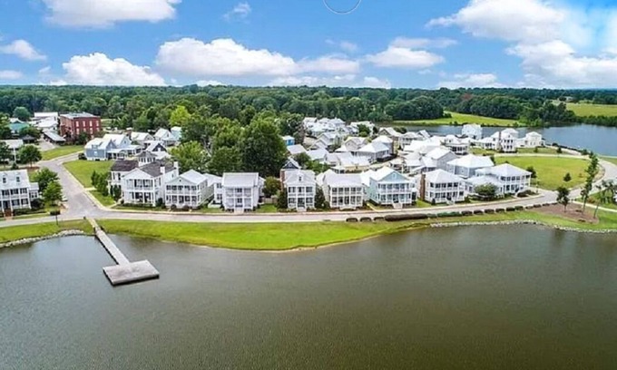Mount Meigs Apartment | Discover The Laura at The Waters: 9.8 Rating & Scenic Views