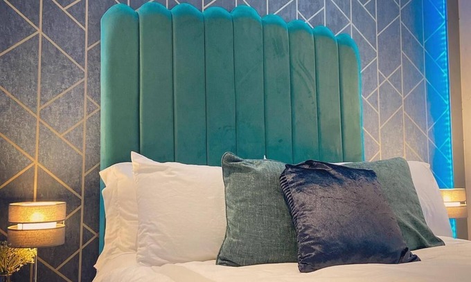 Bradford Apartment | Explore The Law House With Child-Friendly Amenities