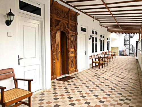 Central Yogyakarta House | Budget-Friendly Comfort at The LaWang Yogya Guesthouse