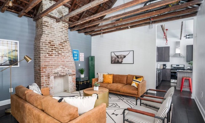 Radcliffeborough Apartment | Experience The Lawrence Suite: Pet Friendly & Family Ready!