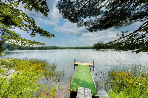 Franklin House | Cozy Family Retreat at The Lazy Lumberjack Cottages