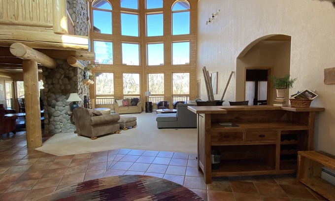 South Fork Cabin | Relax at The Lazy River Ranch - Top Rated with Pool & Hot Tub
