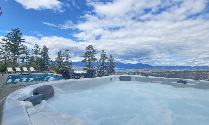 Southwest Mission House | Experience The Ledge: Pool, Hot Tub & Ocean Views Await