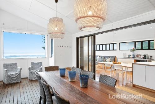 North Creek House | Unforgettable Stays at The Lennoxhaus with Ocean Views