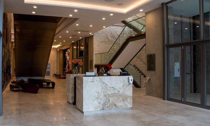 Sandown Apartment | Luxury at The Leonardo: 5-Star Ocean View Retreat