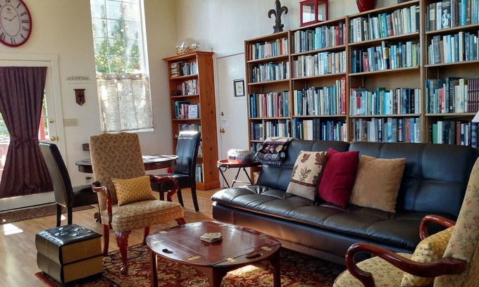 Ferndale Cottage | Explore The Library Suite: Oceanfront Oasis with 3000 Books
