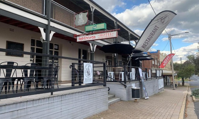 Harden Hotel | Family-Friendly Stay at The Light Horse Hotel with Breakfast