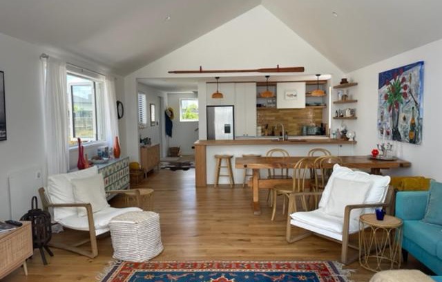 Snells Beach House | Oceanfront Retreat at The Lighthouse - Boathouse Bay