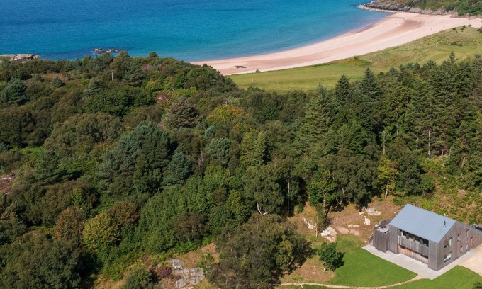 Gairloch House | Unforgettable Views at The Lighthouse - Guest Rated 10/10