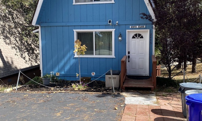 Arrowbear Lake House | Family Retreat at The Lil Blue Barn with Pet-Friendly Amenities