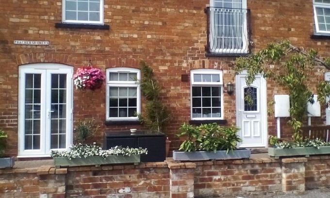 Metheringham Bed & Breakfast | Visit The Lincolnshire Poacher Inn: Family-Friendly Retreat