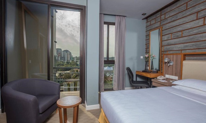 Bahan Hotel | Stylish Getaway at The Link Yangon Boutique Hotel