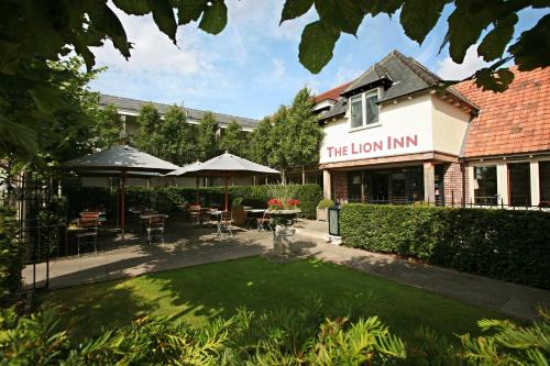 Chelmsford Hotel | Discover The Lion Inn: Rated 9.2 with Family-Friendly Amenities