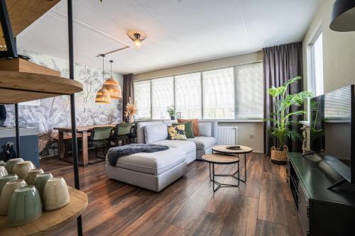 Groningen Apartment | Inviting Lion King Apartment for 6 with Rooftop Terrace