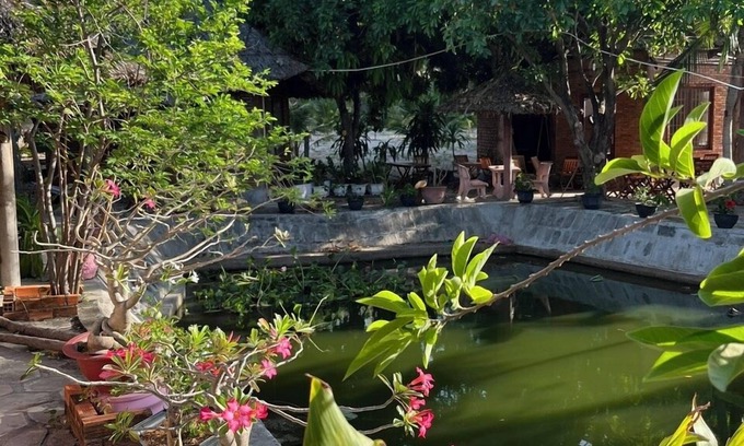 East Ham Tien Beach House | The little garden homestay