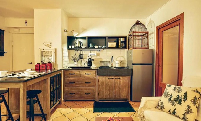 Chiaia House | The Little House in Napoli