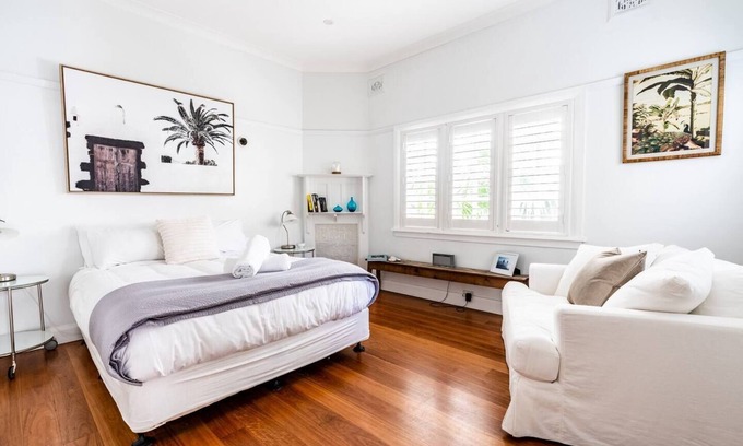 Manly Apartment | Ideal Retreat at The Little Palm: Steps from Beach & Wharf
