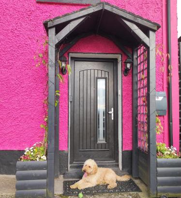 South Tipperary House | Cozy Homestays in Thurles, Ireland with Family-Friendly Amenities