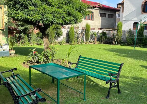 Sudarbal Bed & Breakfast | The Local B&B