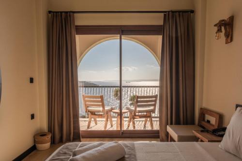 Cesme Hotel | Experience The Local House Ayasaranda with Oceanfront Views