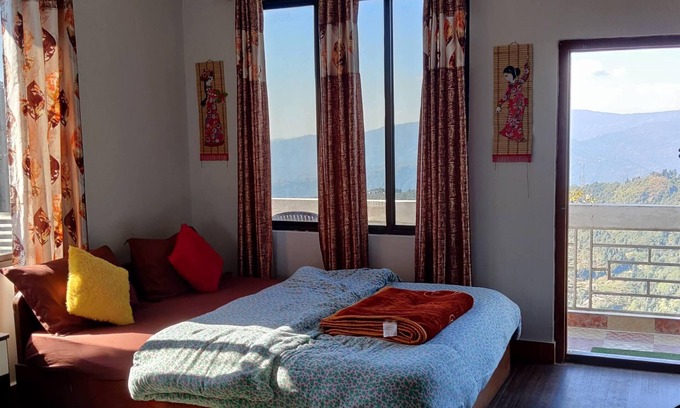 Darjeeling Bed & Breakfast | The Local Tribe Homestay Cafe & Hostel