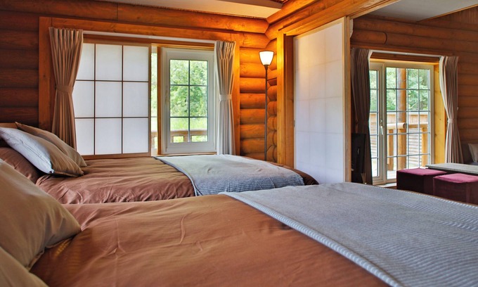 Abashiri House | Experience Comfort at The Lodge Abashiri: Family-Friendly Stay