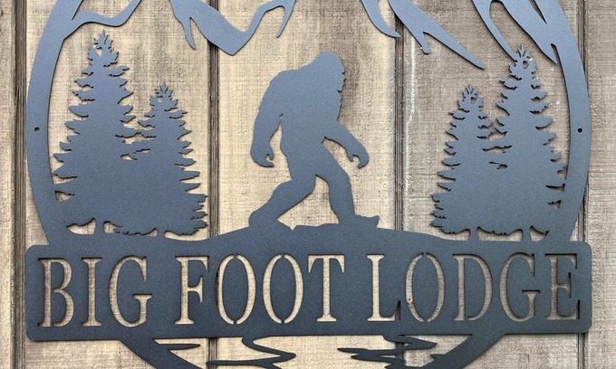 Castle Hill Cabin | Relax at The Lodge in Aroostook County, Maine - Family Friendly