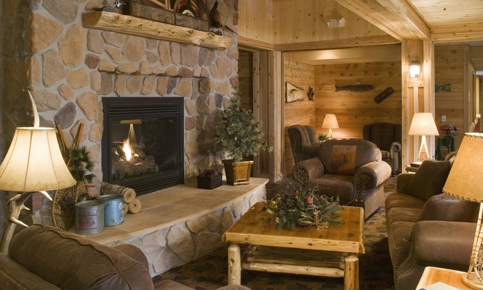 Baxter Hotel | Relax at The Lodge at Brainerd Lakes with Pool & Spa