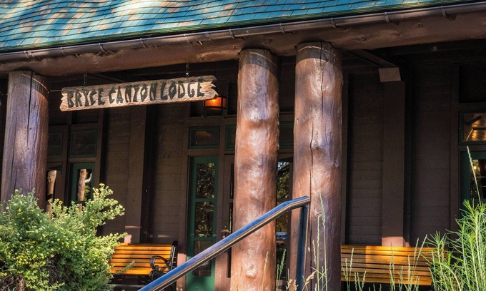Bryce Canyon Hotel | The Lodge at Bryce Canyon