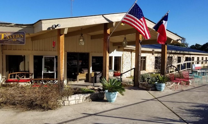 Wimberley Hotel | Relax at The Lodge at Cypress Falls - Pet Friendly Retreat