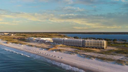 Gulf Shores Resort | Relax at The Lodge at Gulf State Park - 4 Star Oceanfront Escape