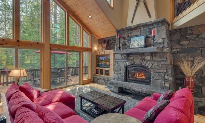 Truckee House | Elegant Stay at The Lodge at Swiss Lane - Guest Rated 10/10