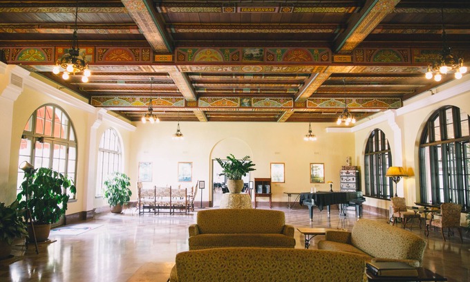 Wakulla Springs Hotel | Experience Nature at The Lodge at Wakulla Springs