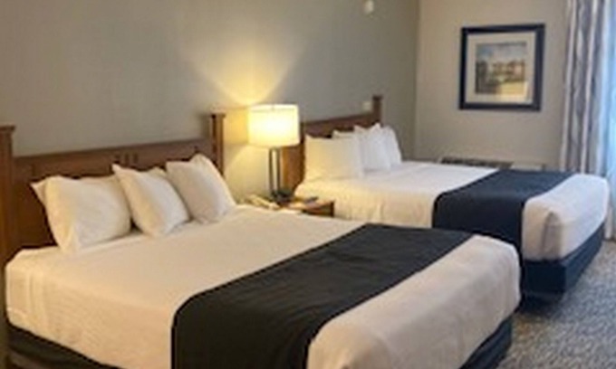 McHenry Hotel | Cozy Retreat at The Lodge at Wisp with Kitchen & Breakfast