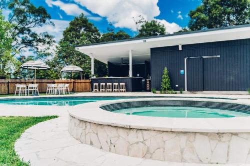 Bellingen Hotel | Discover The Lodge Bellingen: Pool, Hot Tub & Family-Friendly