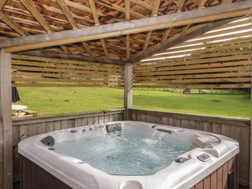 Bridgend House | The Lodge