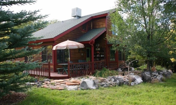 Mesa House | Explore The Lodge on the World's Largest Flattop Mountain