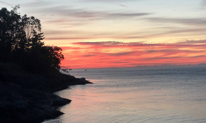 Lummi Island House | Exceptional Stay at The Lodge on Lummi with Ocean Views