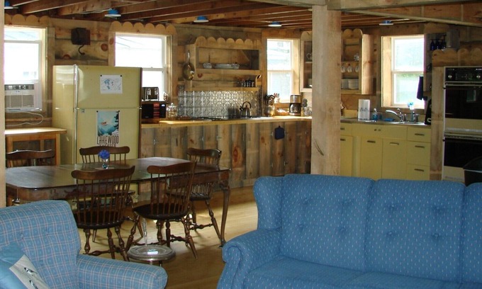 Madison Cabin | Relax at The Lodge by Hayden Brook on Olive Street