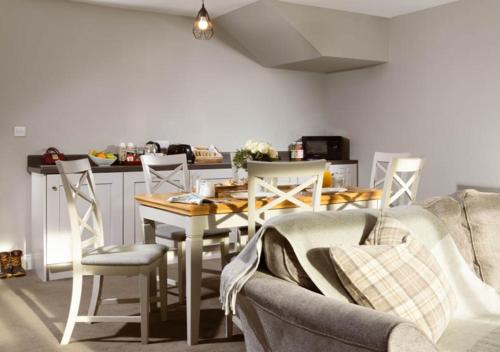 Kilkea Cabin | Experience The Lodges at Kilkea Castle: Spa & Family-Friendly